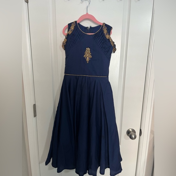 Blue India dress size 26. Should fit 6-7 yr old - Picture 2 of 3